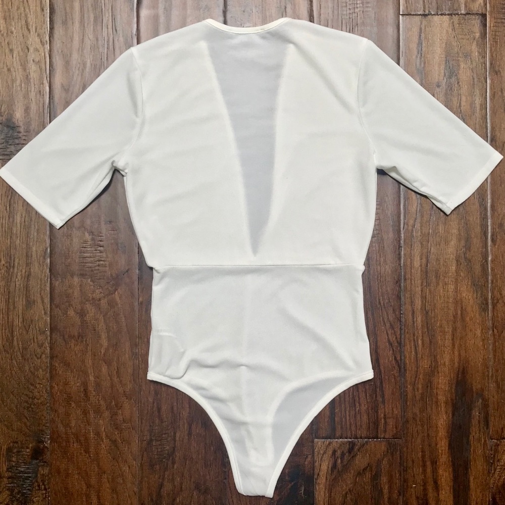F.21- White/Cream plunge bodysuit - Picture 3 of 3